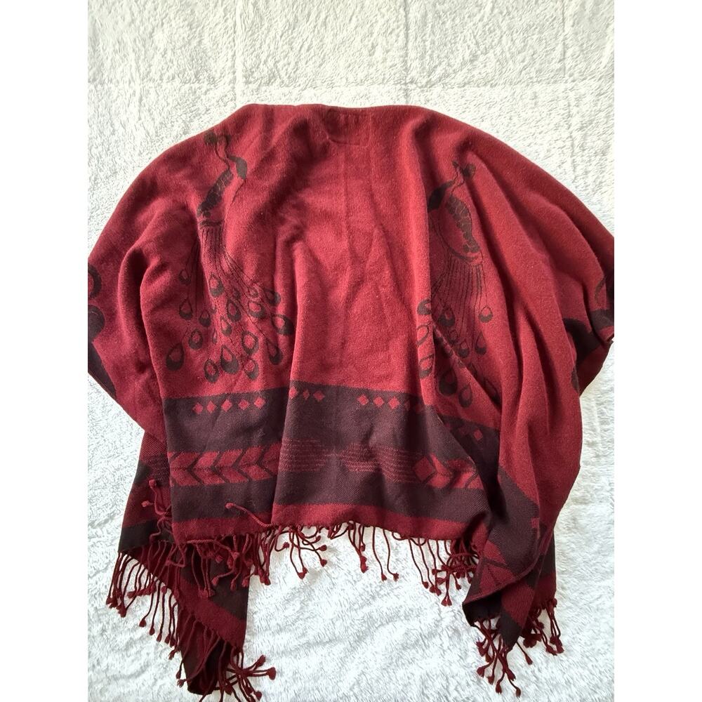 Senor Tyrone Pashmina Shawl with Fringe Red & Black Peacocks - Picture 4 of 5